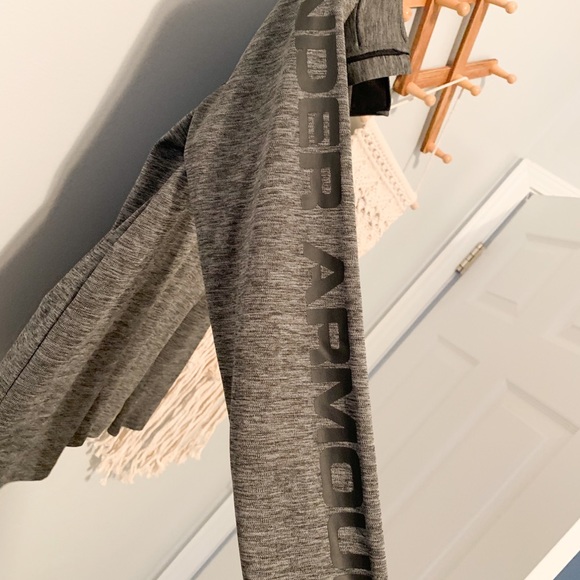 Boys Large Under Armour Pullover - Picture 2 of 4